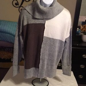 Gray cowl neck X/L sweater
